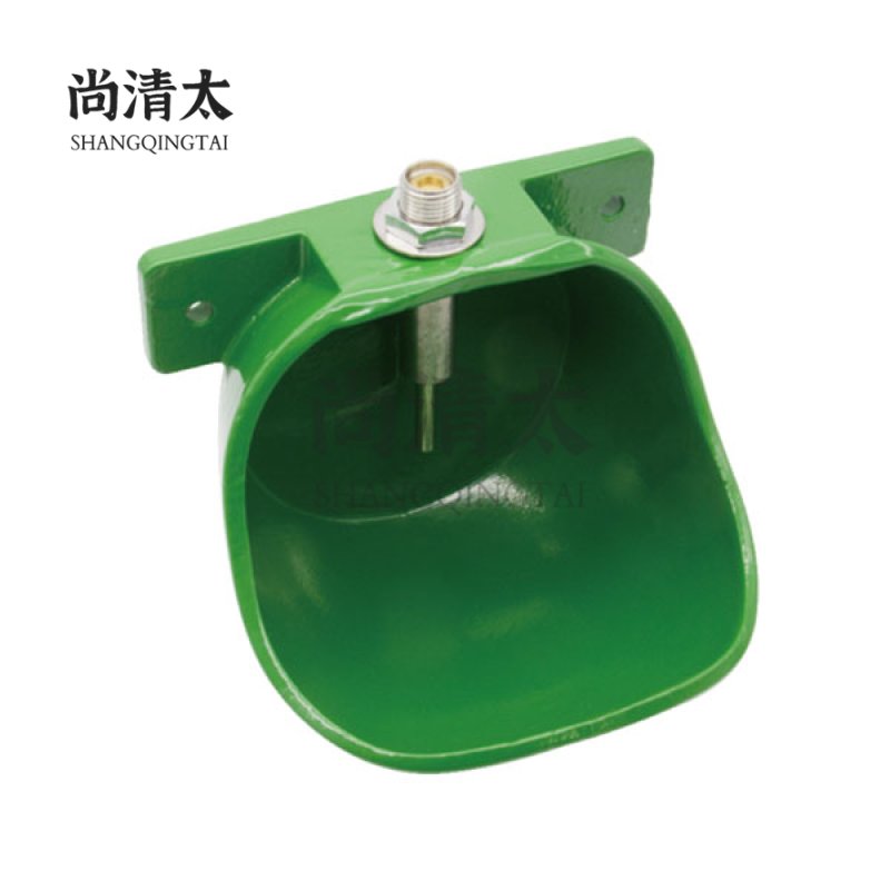 0.9L Cast Iron Bowl Green Spray Plastic Sheep Drinking Bowl